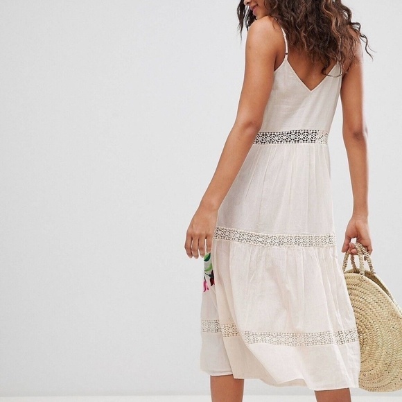 NWOT ASOS white  lace insert crinkle tiered midi dress with embroidery, Size 2 - Picture 2 of 7